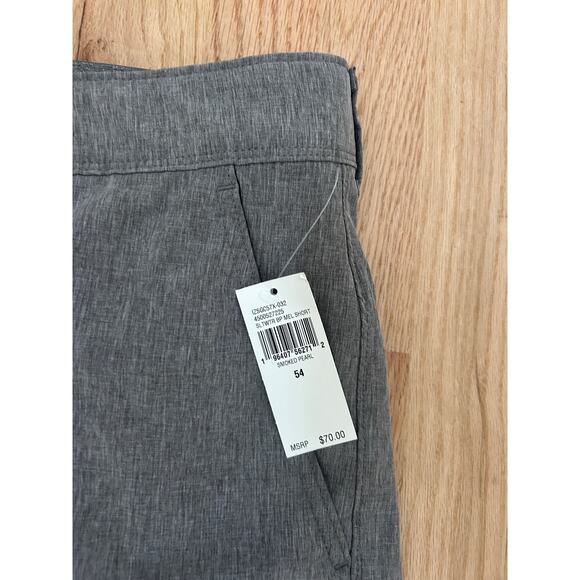 Izod Saltwater Beach to Bar Performance Shorts Gray 54" Waist 10.5" Inseam - NWT - Picture 3 of 6